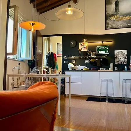 Apartamento Astra Cinematic Loft Pisa
