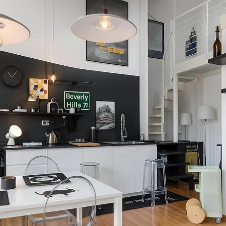 Astra Cinematic Loft -your Cinematic In The Heart Of * بيزا