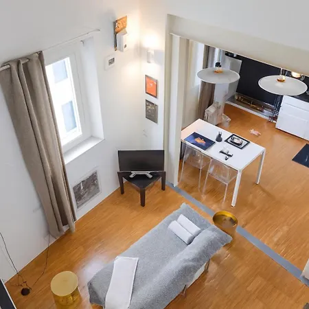 Astra Cinematic Loft -your Cinematic In The Heart Of شقة *