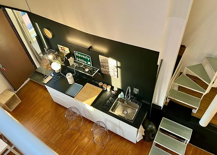 Astra Cinematic Loft *