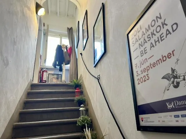 Astra Cinematic Loft